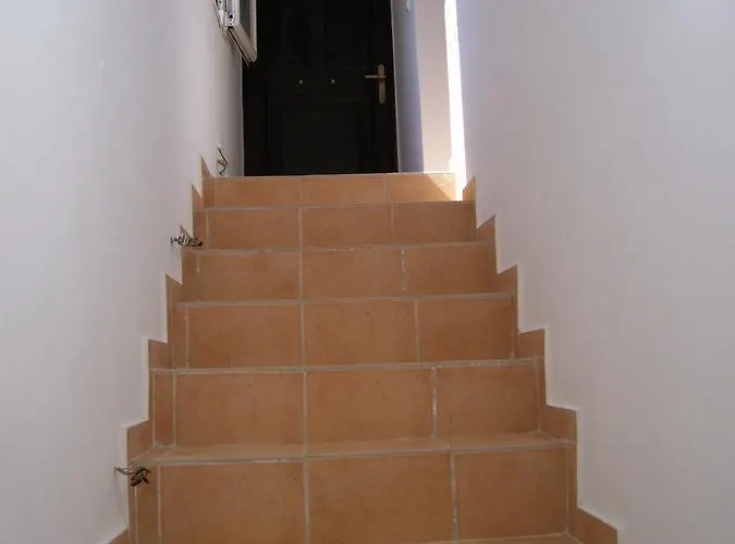 George's House Giannádes